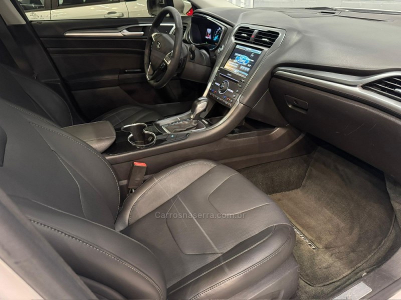 FUSION 2.0 TITANIUM GTDI ECOBOOST AWD AUTOMÁTICO - 2016 - CAXIAS DO SUL