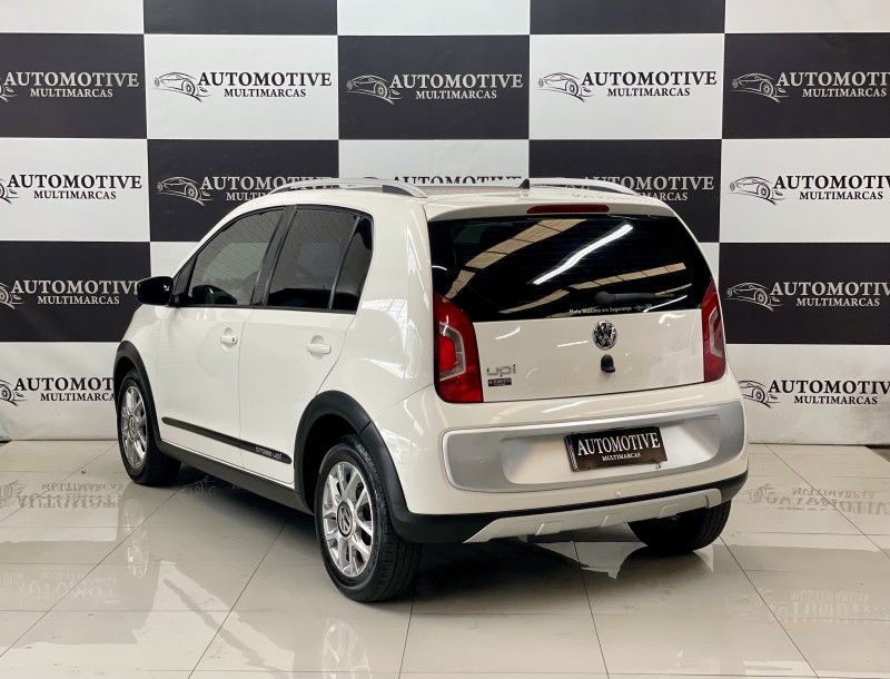 UP 1.0 CROSS T.FLEX 12V 4P MANUAL - 2015 - CAXIAS DO SUL