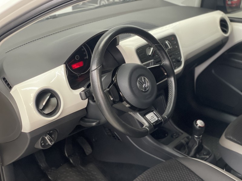 UP 1.0 CROSS T.FLEX 12V 4P MANUAL - 2015 - CAXIAS DO SUL