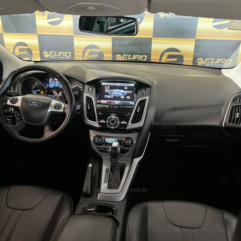 FOCUS 2.0 TITANIUM 16V FLEX 4P AUTOMÁTICO - 2014 - PORTãO