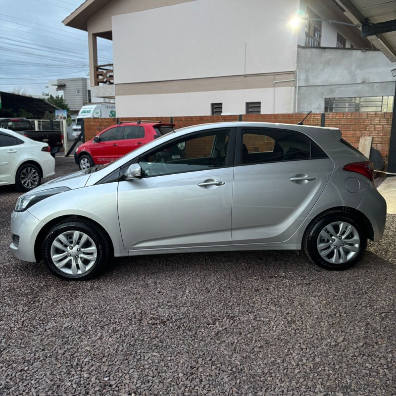 HB20 1.0 COMFORT 12V FLEX 4P MANUAL - 2016 - LAJEADO