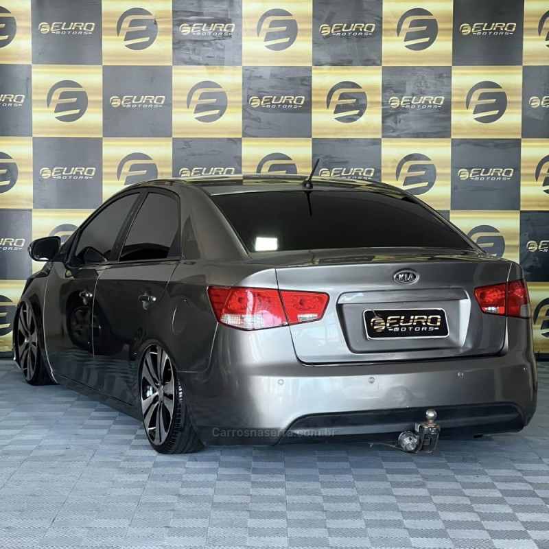 CERATO 1.6 E.222 SEDAN 16V GASOLINA 4P AUTOMÁTICO - 2011 - PORTãO