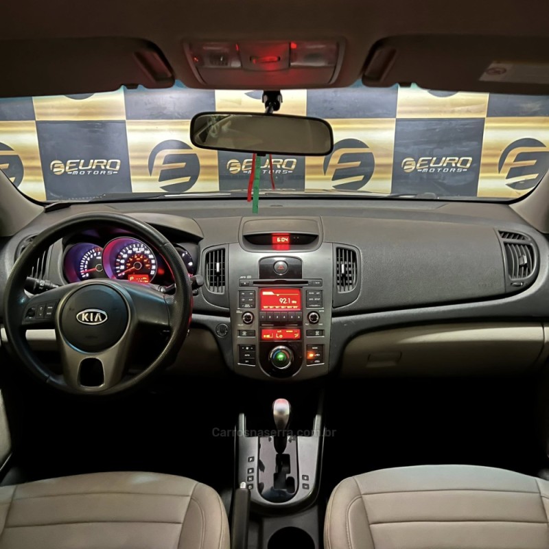 CERATO 1.6 E.222 SEDAN 16V GASOLINA 4P AUTOMÁTICO - 2011 - PORTãO