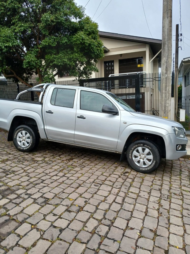 AMAROK 2.0 4X4 CD 16V TURBO INTERCOOLER DIESEL 4P MANUAL - 2012 - NOVA PRATA