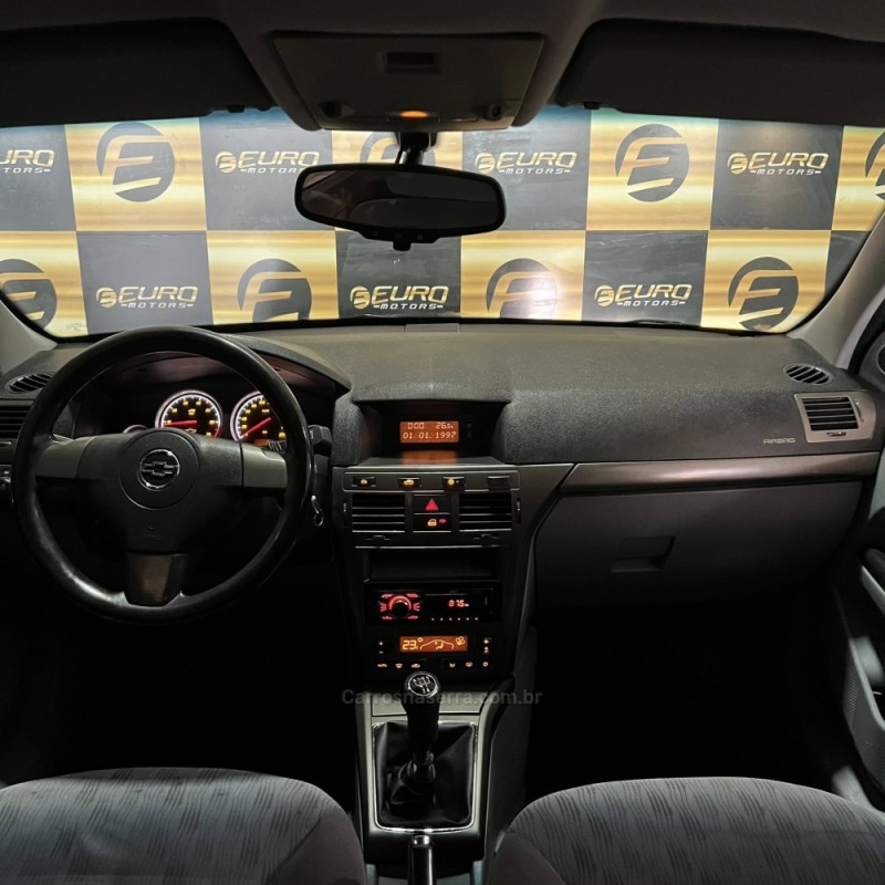 VECTRA 2.0 MPFI ELEGANCE 8V 140CV FLEX 4P AUTOMÁTICO - 2007 - PORTãO