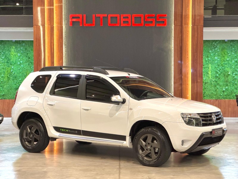 DUSTER 2.0 TECH ROAD 4X2 16V FLEX 4P AUTOMÁTICO - 2015 - NOVO HAMBURGO