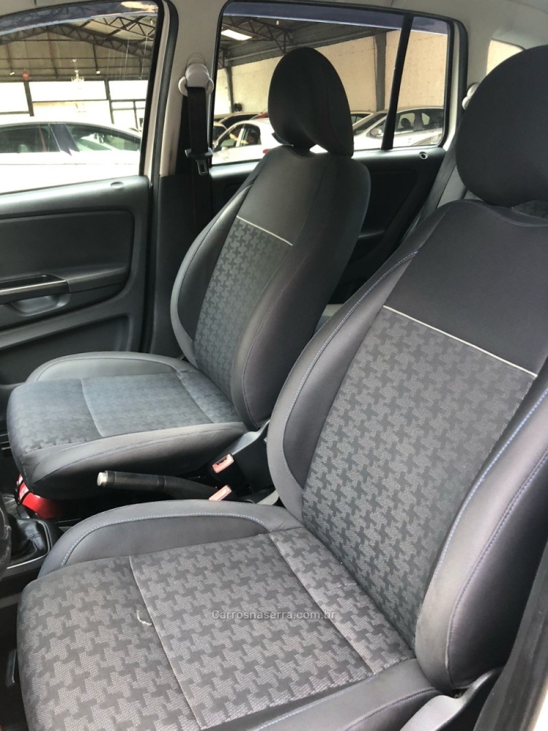 SPACEFOX 1.6 MSI COMFORTLINE 8V FLEX 4P MANUAL - 2015 - NOVO HAMBURGO