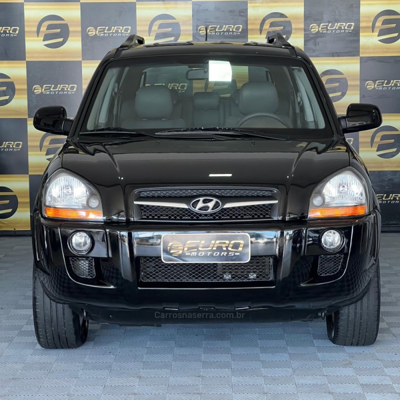 TUCSON 2.0 MPFI GL 16V 142CV 2WD GASOLINA 4P AUTOMÁTICO - 2010 - PORTãO