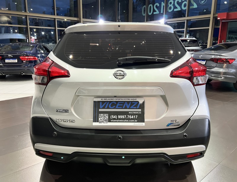 KICKS 1.6 16V FLEX SL PACK PLUS 4P XTRONIC - 2018 - FARROUPILHA
