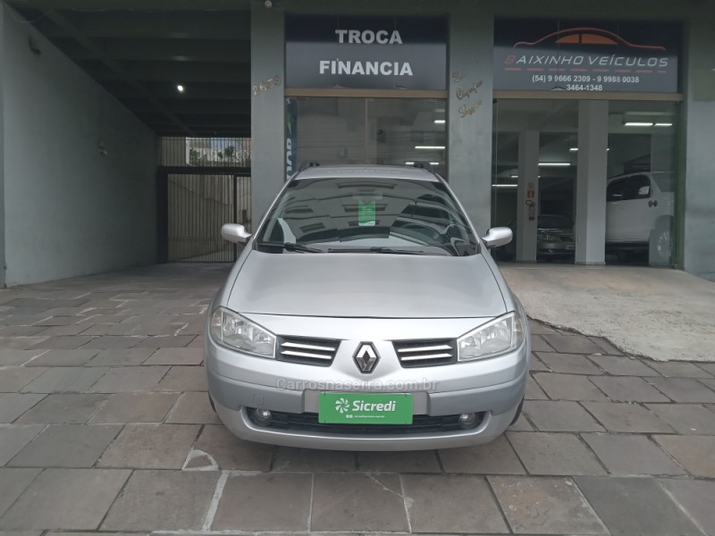 MÉGANE 1.6 DYNAMIQUE GRAND TOUR 16V FLEX 4P MANUAL - 2012 - GARIBALDI