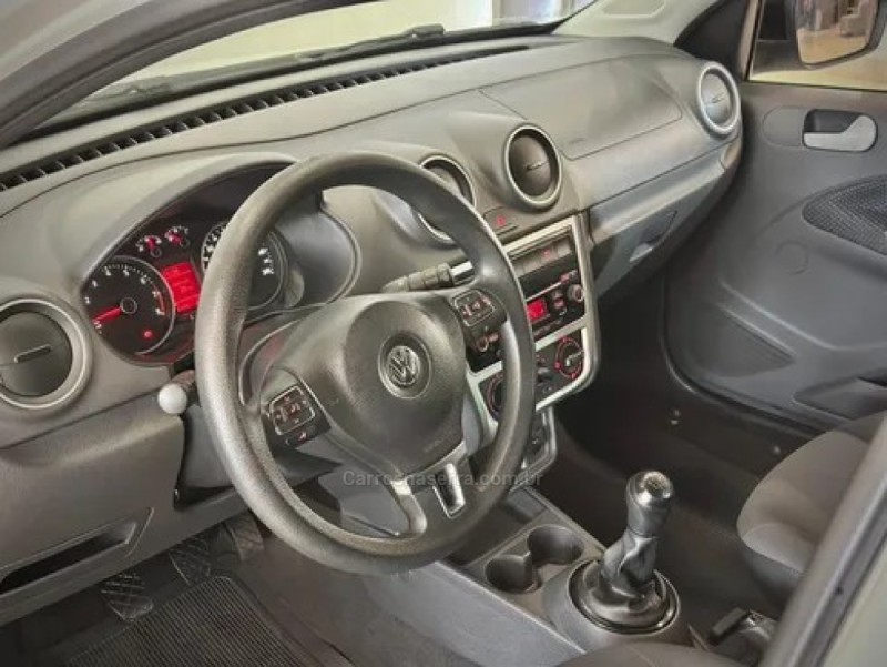 VOYAGE 1.6 MI TRENDLINE 8V FLEX 4P MANUAL - 2015 - IVOTI