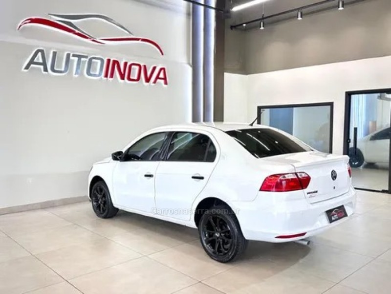 VOYAGE 1.6 MI TRENDLINE 8V FLEX 4P MANUAL - 2015 - IVOTI
