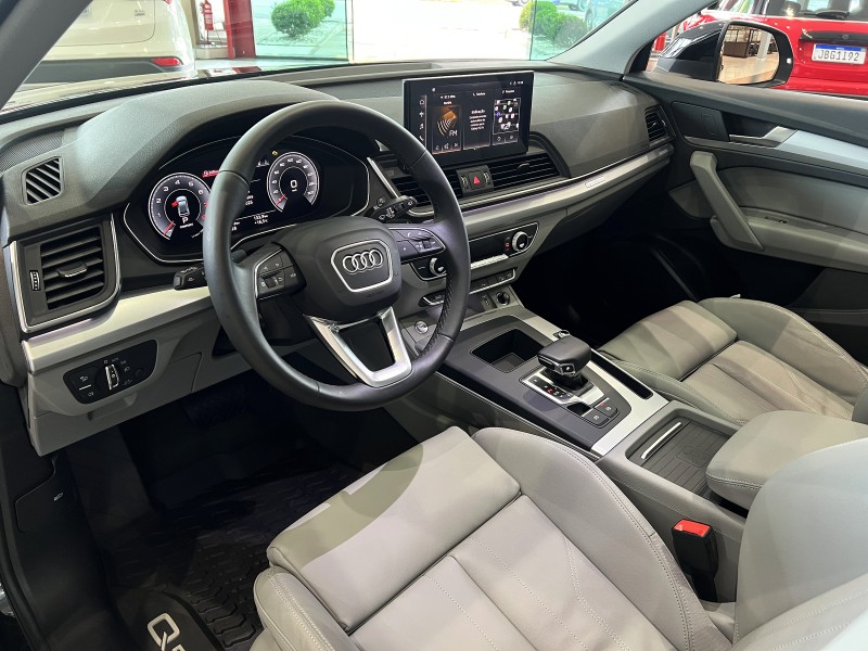 Q5 2.0 TFSI S-LINE S TRONIC 16V GASOLINA 4P AUTOMÁTICO - 2023 - FARROUPILHA