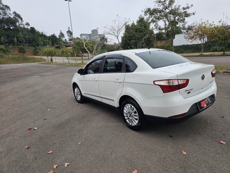 GRAND SIENA 1.6 MPI ESSENCE 16V FLEX 4P MANUAL - 2014 - BENTO GONçALVES