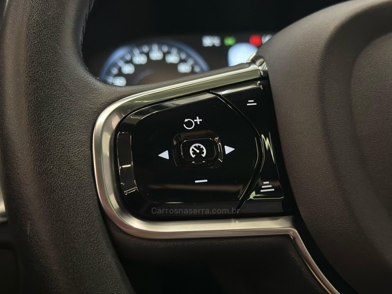 XC60 2.0 T5 MOMENTUM GASOLINA 4P AUTOMÁTICO - 2019 - IVOTI
