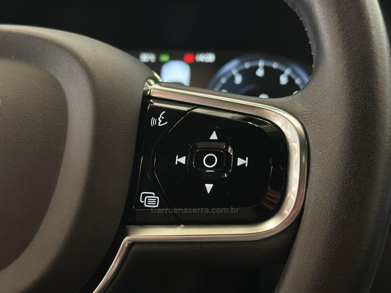 XC60 2.0 T5 MOMENTUM GASOLINA 4P AUTOMÁTICO - 2019 - IVOTI