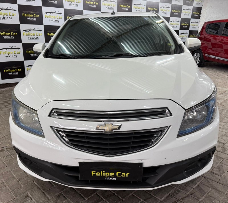 ONIX 1.4 MPFI LT 8V FLEX 4P MANUAL - 2013 - CAXIAS DO SUL