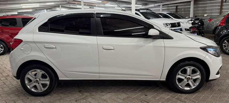 ONIX 1.4 MPFI LT 8V FLEX 4P MANUAL - 2013 - CAXIAS DO SUL