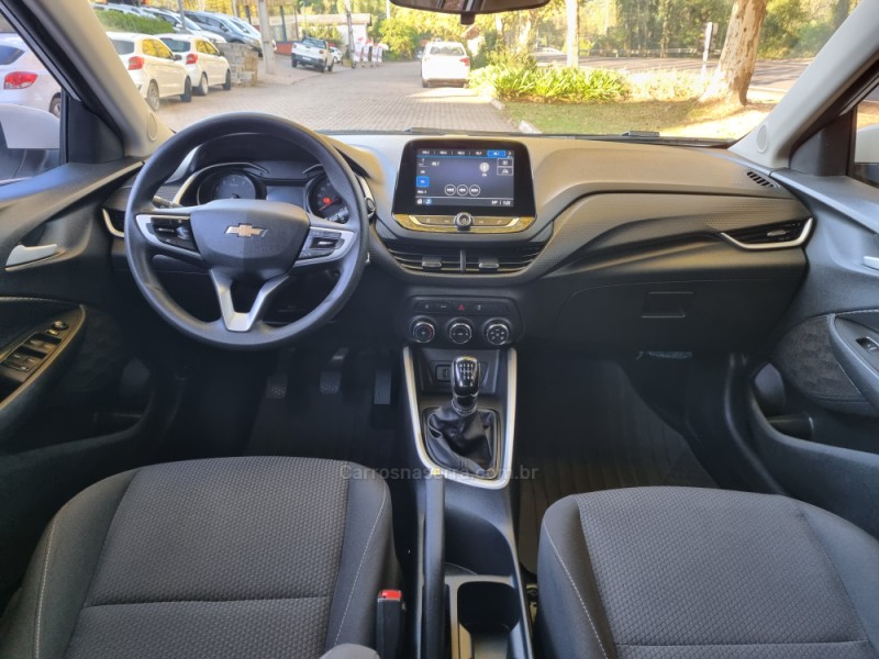 ONIX 1.0 SEDAN PLUS LT 12V FLEX 4P MANUAL - 2023 - DOIS IRMãOS
