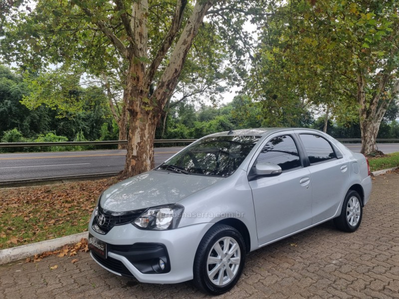 etios 1.5 x plus sedan 16v flex 4p automatico 2020 dois irmaos