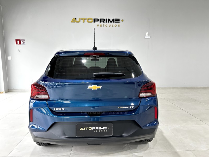 ONIX 1.0 LT 12V FLEX 4P MANUAL - 2024 - BENTO GONçALVES