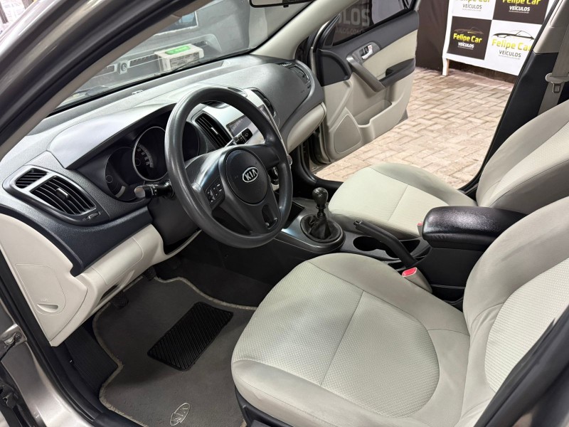 CERATO 1.6 EX2 SEDAN 16V GASOLINA 4P MANUAL - 2011 - CAXIAS DO SUL