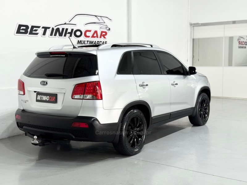 SORENTO 2.4 S.253 4X2 16V GASOLINA 4P AUTOMÁTICO - 2011 - ESTâNCIA VELHA