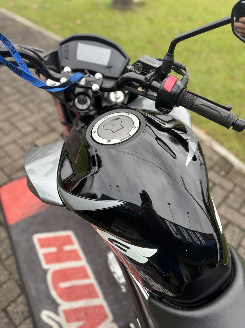 CB 250F TWISTER CBS - 2019 - FELIZ