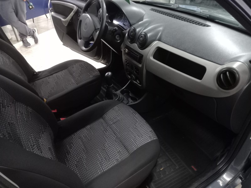 SANDERO 1.6 EXPRESSION 8V FLEX 4P MANUAL - 2009 - CAXIAS DO SUL