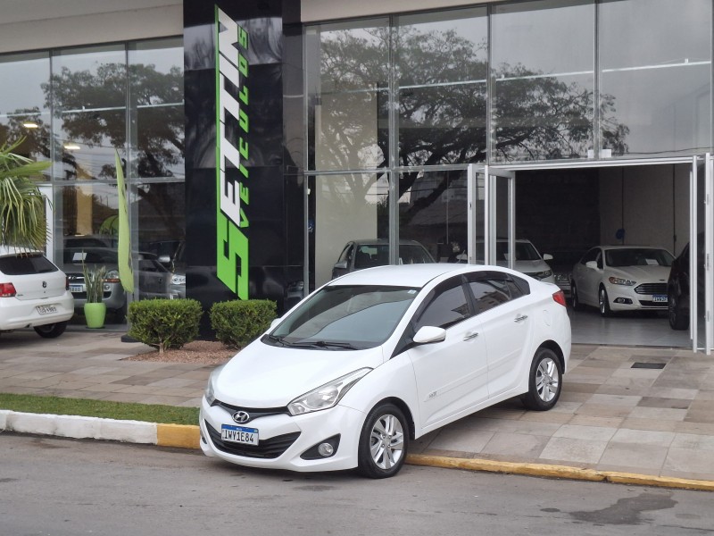 HB20S 1.6 PREMIUM 16V FLEX 4P AUTOMÁTICO - 2015 - FARROUPILHA