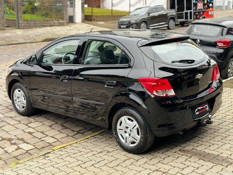 ONIX 1.0 LT 12V FLEX 4P MANUAL - 2013 - CAXIAS DO SUL
