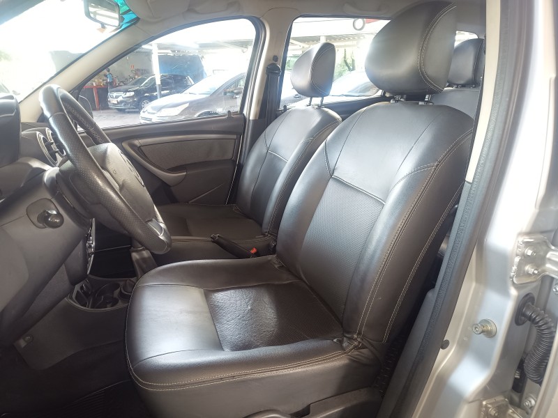 DUSTER 1.6 TECH ROAD 4X2 16V FLEX 4P MANUAL - 2013 - CAXIAS DO SUL