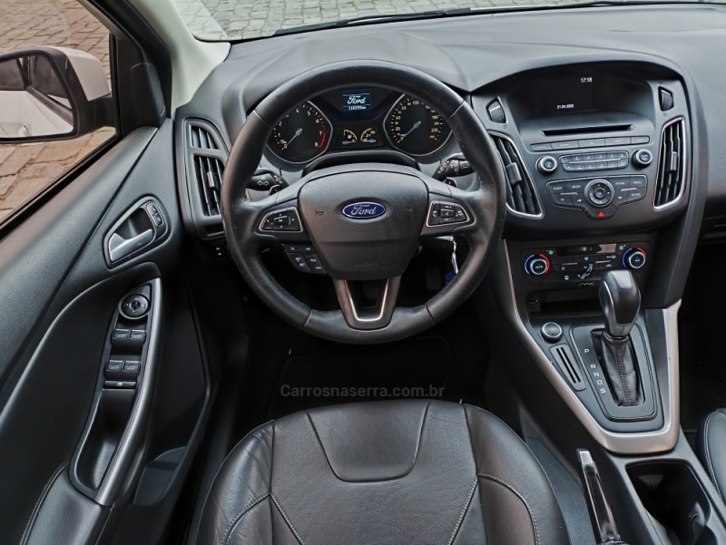 FOCUS 2.0 SE PLUS 16V FLEX 4P AUTOMÁTICO - 2016 - FARROUPILHA