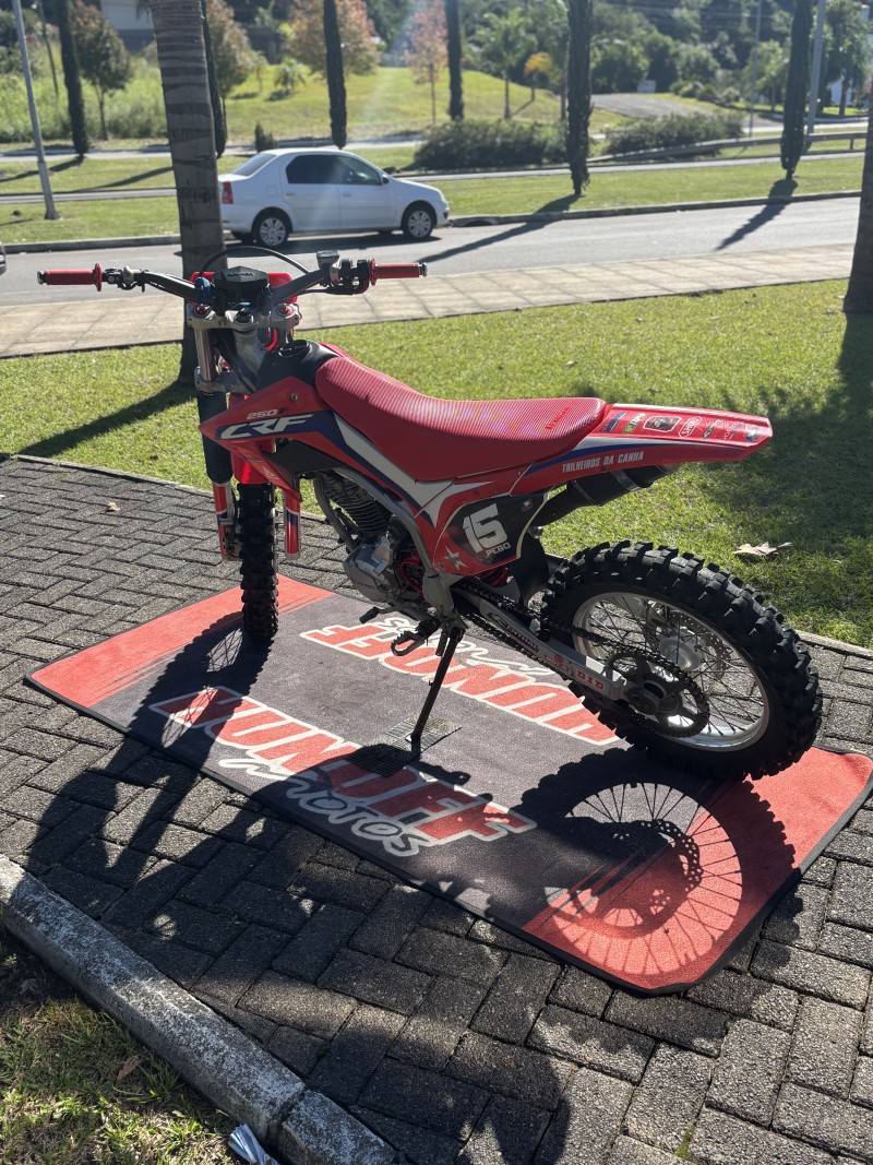CRF 250F  - 2019 - FELIZ