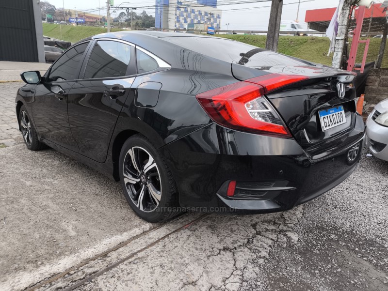CIVIC 1.8 LX 16V GASOLINA 4P AUTOMÁTICO - 2017 - FARROUPILHA