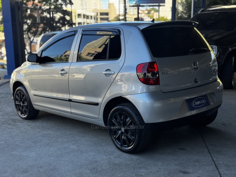 FOX 1.0 MI 8V FLEX 4P MANUAL - 2009 - CAXIAS DO SUL