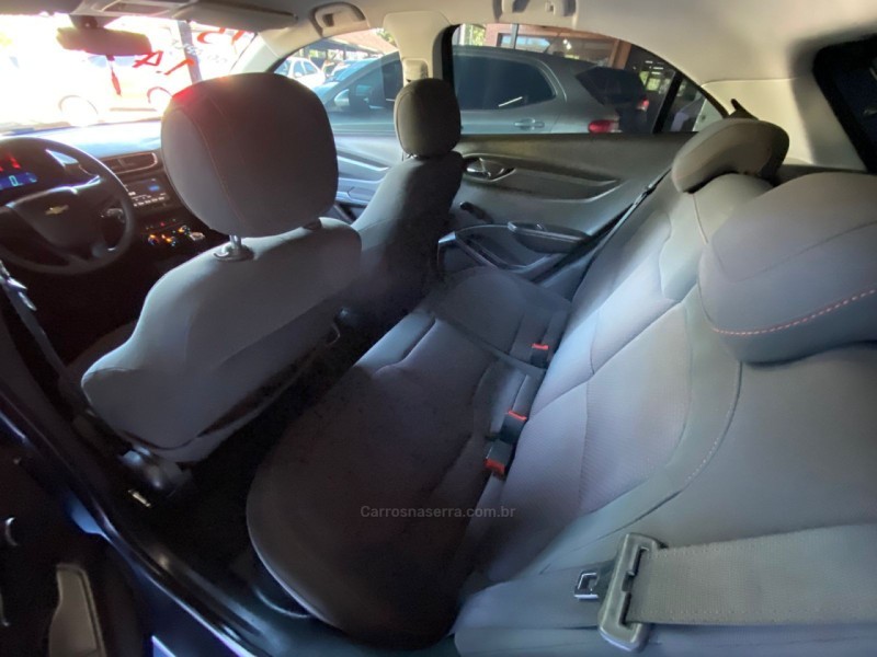 ONIX 1.4 MPFI LT 8V FLEX 4P MANUAL - 2015 - CAXIAS DO SUL