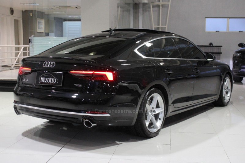 A5 2.0 TFSI SPORTBACK AMBIENTE 16V GASOLINA 4P MULTITRONIC - 2018 - CAXIAS DO SUL