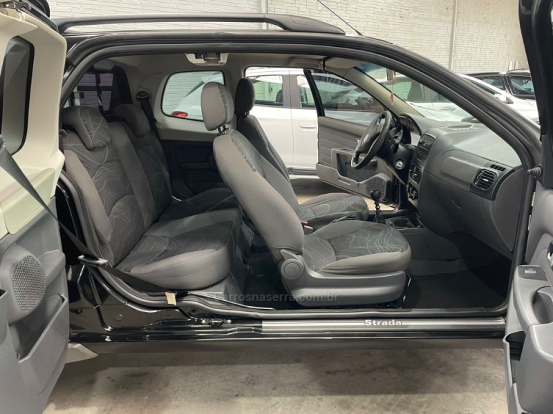 STRADA 1.4 MPI WORKING CD 8V FLEX 3P MANUAL - 2015 - VACARIA