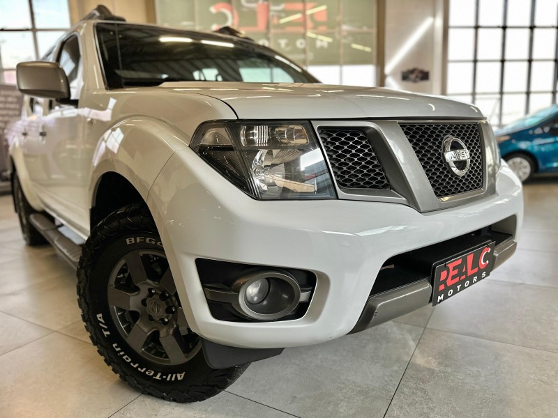 FRONTIER 2.5 SV ATTACK 4X4 CD TURBO ELETRONIC DIESEL 4P AUTOMÁTICO - 2015 - CAXIAS DO SUL