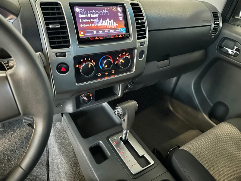 FRONTIER 2.5 SV ATTACK 4X4 CD TURBO ELETRONIC DIESEL 4P AUTOMÁTICO - 2015 - CAXIAS DO SUL