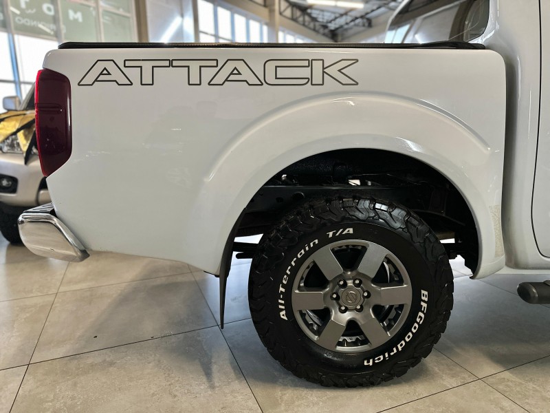 FRONTIER 2.5 SV ATTACK 4X4 CD TURBO ELETRONIC DIESEL 4P AUTOMÁTICO - 2015 - CAXIAS DO SUL