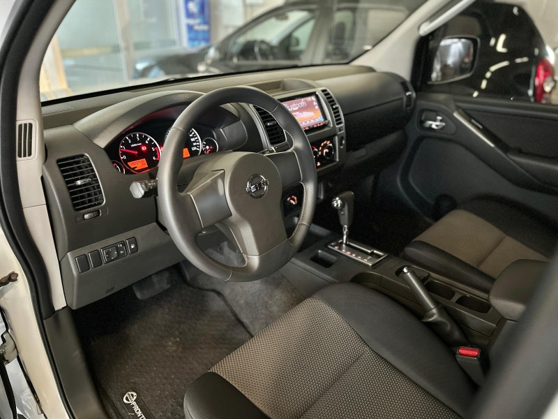 FRONTIER 2.5 SV ATTACK 4X4 CD TURBO ELETRONIC DIESEL 4P AUTOMÁTICO - 2015 - CAXIAS DO SUL