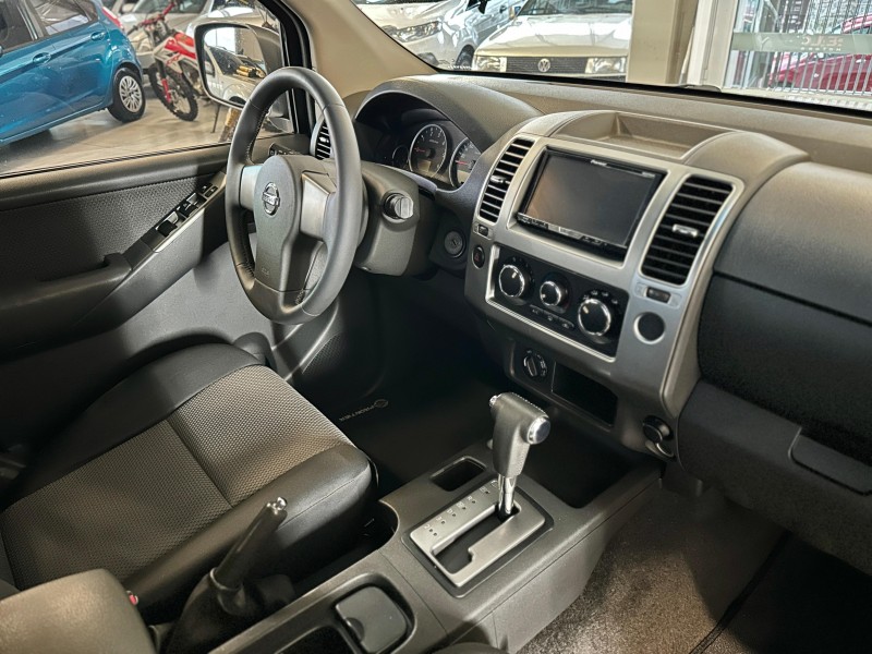 FRONTIER 2.5 SV ATTACK 4X4 CD TURBO ELETRONIC DIESEL 4P AUTOMÁTICO - 2015 - CAXIAS DO SUL