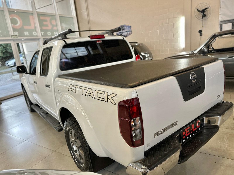 FRONTIER 2.5 SV ATTACK 4X4 CD TURBO ELETRONIC DIESEL 4P AUTOMÁTICO - 2015 - CAXIAS DO SUL