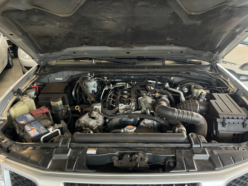 FRONTIER 2.5 SE 4X4 CD TURBO ELETRONIC DIESEL 4P MANUAL - 2015 - CAXIAS DO SUL