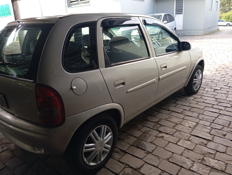 CORSA 1.0 MPFI MILENIUM 8V GASOLINA 4P MANUAL - 2002 - CAXIAS DO SUL