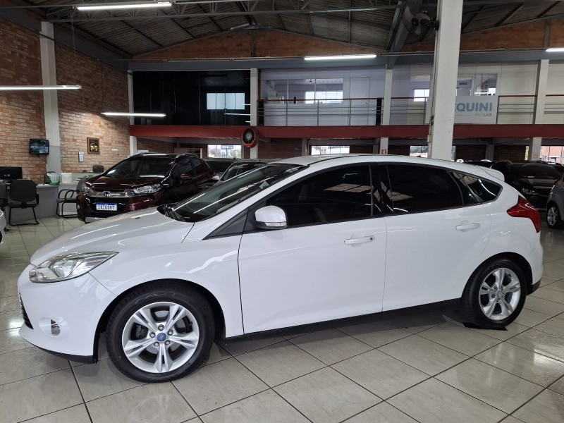 FOCUS 1.6 S 16V FLEX 4P MANUAL - 2015 - FARROUPILHA
