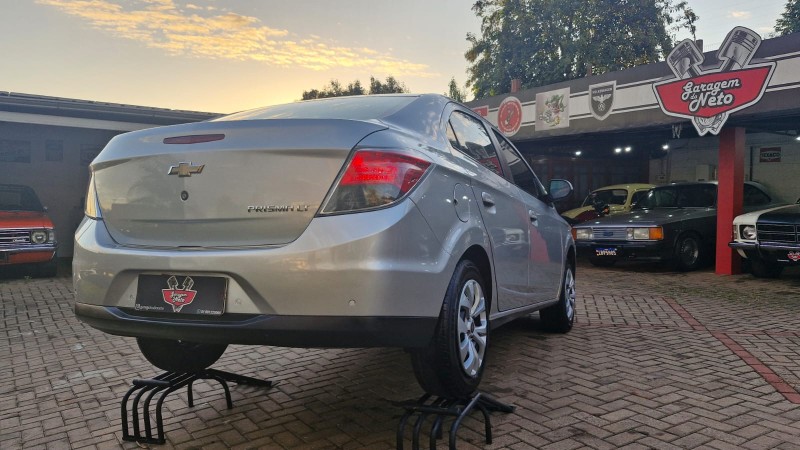 PRISMA 1.4 MPFI LT 8V FLEX 4P MANUAL - 2015 - TEUTôNIA