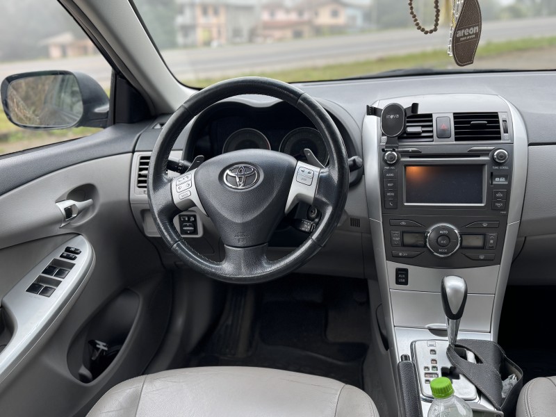 COROLLA 2.0 XEI 16V FLEX 4P AUTOMÁTICO - 2014 - CAXIAS DO SUL